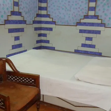 Hotel Paras-2